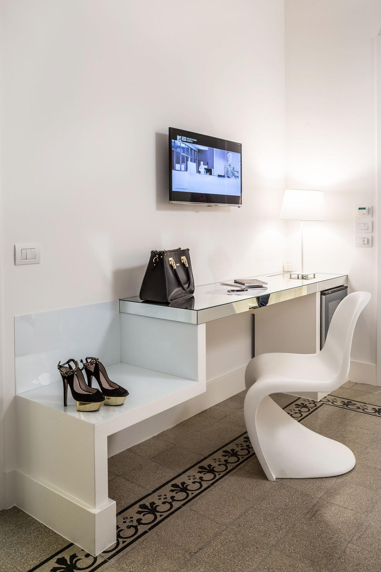 Home Boutique Luxury & Design เรจโจ ดี คาลาเบีย ภายนอก รูปภาพ